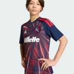 Bambino New England Revolution 2026 Maglia Home Bambino New England Revolution 2026 Maglia Home