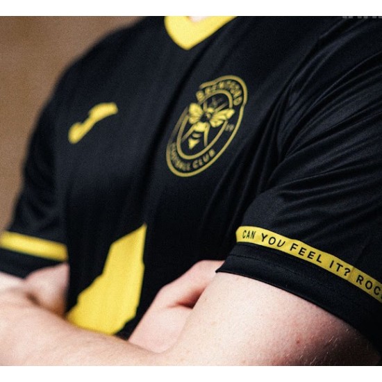 Bambino Brentford 2025/26 Maglia Speciale Hard-Fi CCTV