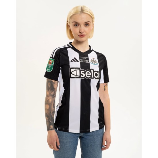 Maglia dei vincitori della Carabao Cup Newcastle United 2025 Donna Maglia dei vincitori della Carabao Cup Newcastle United 2025 Donna