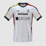 Maglia Trasferta Lecce Bambino 2024/25 Maglia Trasferta Lecce Bambino 2024/25